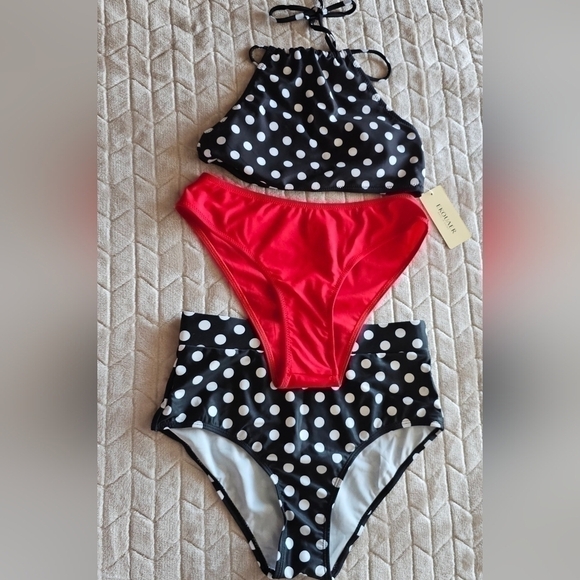55.🆕Small Halter Top Low Waisted Bottom & Extra High Waist Polka Dot Bottom - Picture 10 of 11
